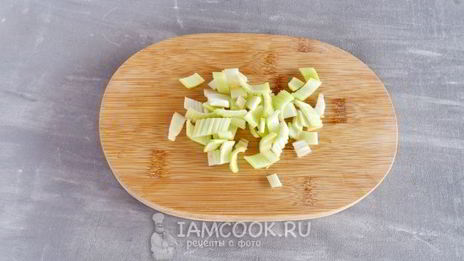 смузи с ананасом и сельдереем