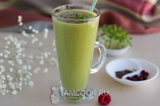 Смузи с авокадо и бананом