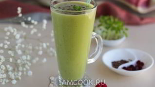Смузи с авокадо и бананом