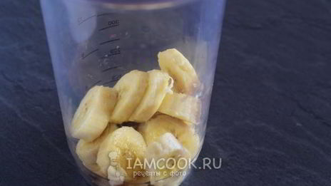 смузи с бананом и кокосовым молоком