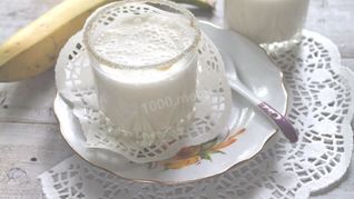 Смузи с бананом и молоком