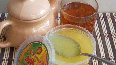 смузи с бананом и зеленым чаем