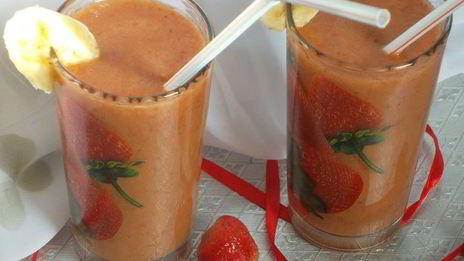 смузи с бананом и зеленым чаем