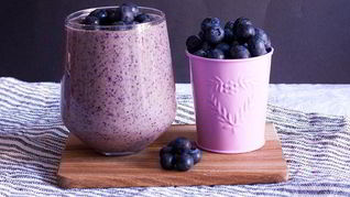 Смузи с черникой