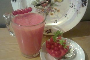 Смузи с помидором и смородиной