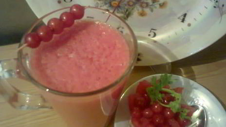 смузи с помидором и смородиной