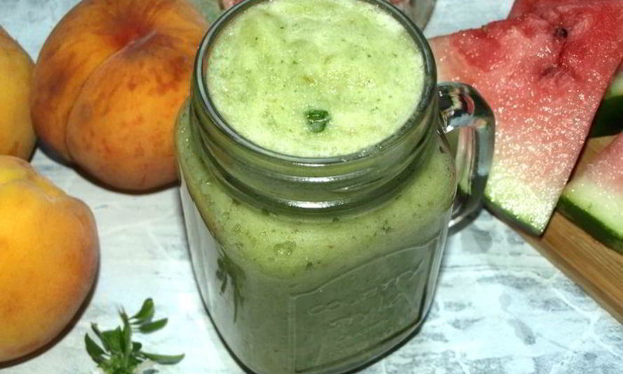 Рецепт яблочный смузи с кабачком и сельдереем
