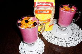 Ягодный смузи с овсяными хлопьями