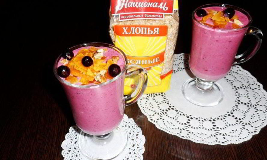 Рецепт ягодный смузи с овсяными хлопьями