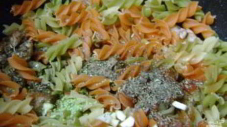 горячий салат со свининой