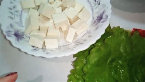 греческий салат из овощей и сыра