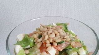 Греческий салат с кедровыми орешками