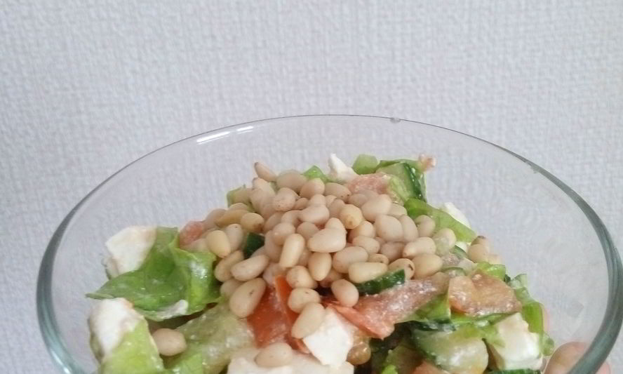 Рецепт греческий салат с кедровыми орешками