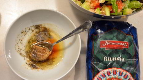 греческий салат с киноа