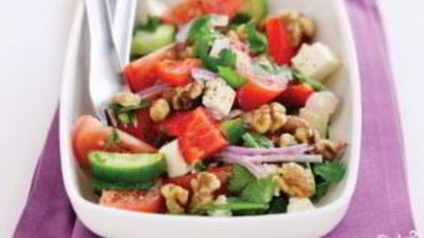 греческий салат с орехами