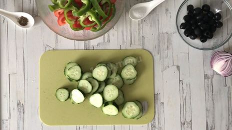 салат греческий с брынзой классический