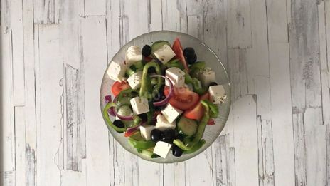 салат греческий с брынзой классический