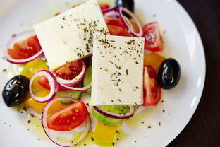 Салат в греческом стиле