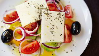 Салат в греческом стиле