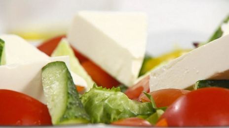 солнечный греческий салат