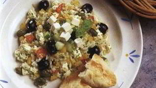 Теплый греческий салат