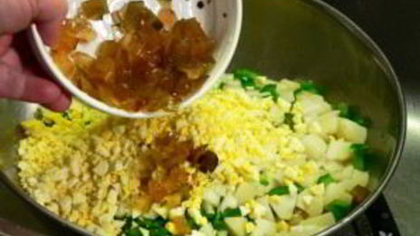 картофельный салат на гарнир