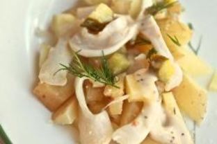 Картофельный салат с кальмарами