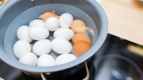 картофельный салат с копченой рыбой