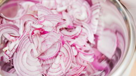 картофельный салат с копченой рыбой