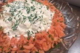 Картофельный салат с красной рыбой по-итальянски