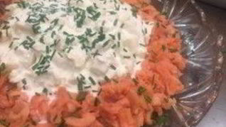 Картофельный салат с красной рыбой по-итальянски