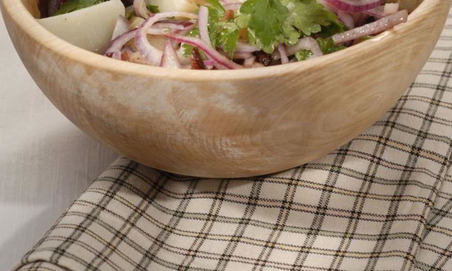 Рецепт картофельный салат с красным луком и беконом