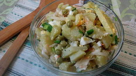картофельный салат с квашенной капустой