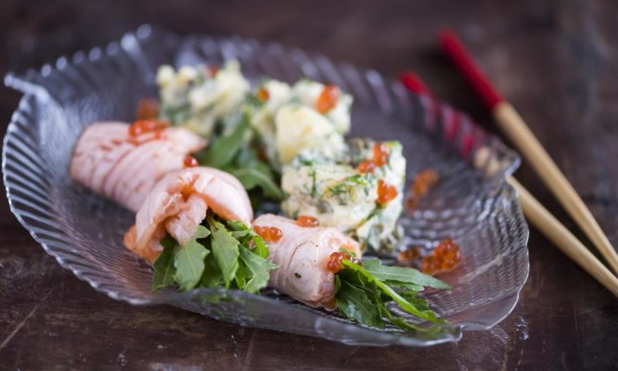 Рецепт картофельный салат с обожженным сашими из лосося