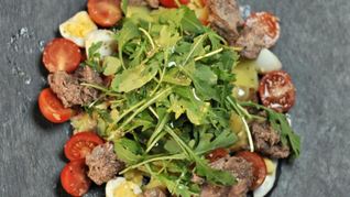 Картофельный салат с печенью трески