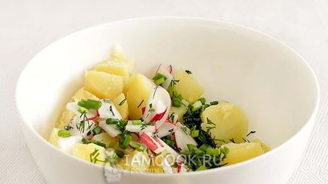 картофельный салат с редисом