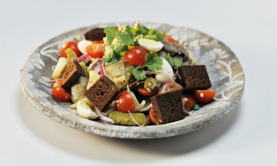 Рецепт новогодний картофельный салат с говядиной