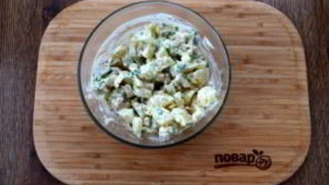 пряный картофельный салат с курицей
