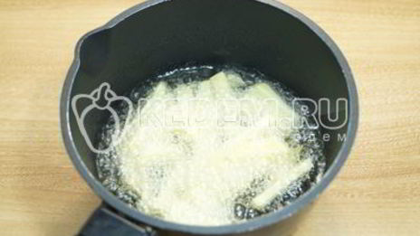 салат с картофелем фри новогодние мотивы