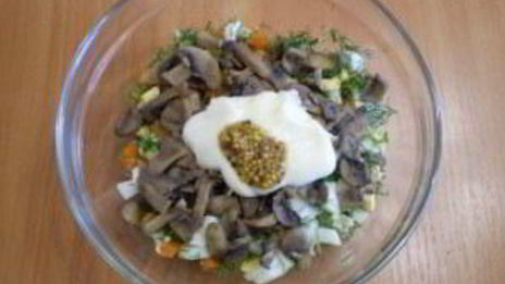 салат с картошкой и грибами