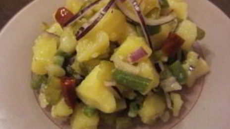 салат с картошкой и солеными огурцами