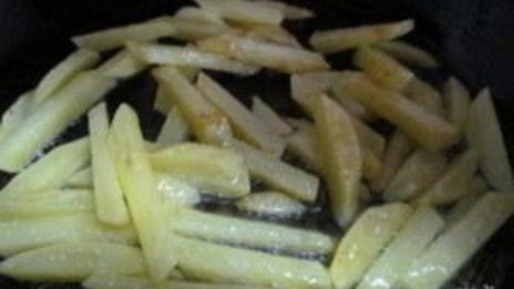 салат с молодым картофелем и индейкой