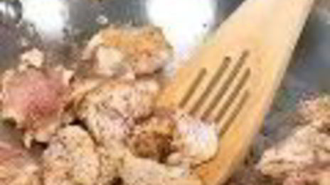 салат с молодым картофелем и курицей