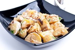 Теплый картофельный салат на гриле