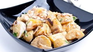 Теплый картофельный салат на гриле