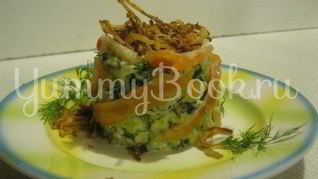 Теплый салат с картофелем и лососем