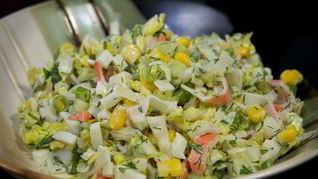 Крабовый салат с пекинской капустой