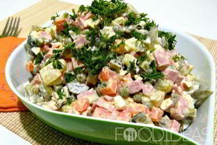 Оливье с маринованными огурцами