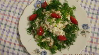 Оливье с морковью, бужениной и зеленым луком