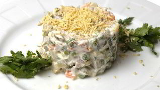 Оливье с яблоками